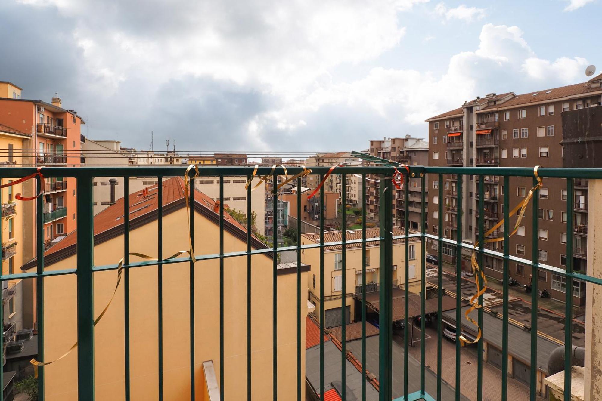 Luminoso Con Terrazzo Forlanini Linate Apartment