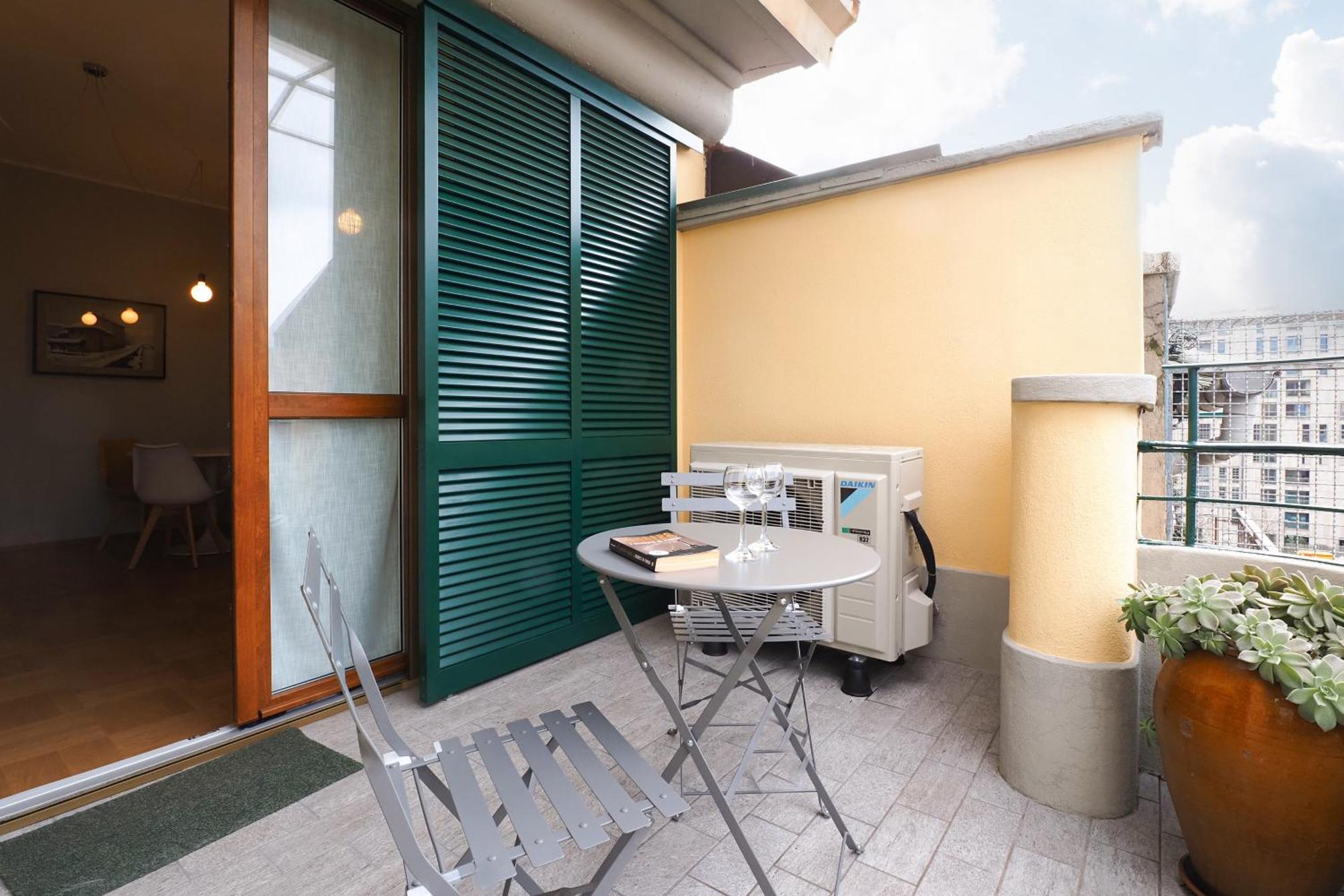 Luminoso Con Terrazzo Forlanini Linate Apartment Mailand